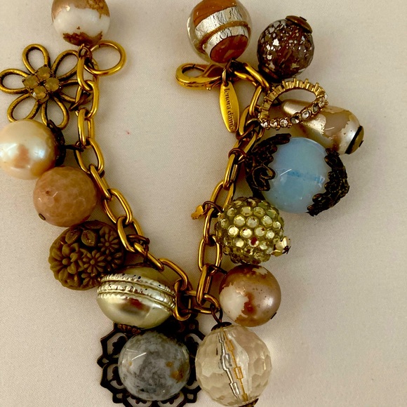 Vintage Lenora Dame Charm Bracelet - Gold Tone With Tone Charms - Picture 11 of 14